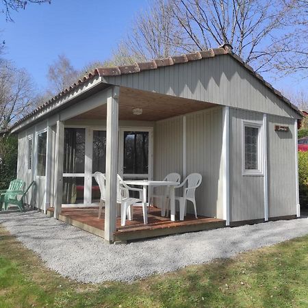 Chalet Simple Au Camping L'Etruyere Au Lac La Tardiere Exterior foto